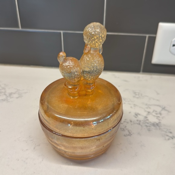VTG Jeanette Carnival Glass Iridescent Poodle Dog Powder Box / Jar Trinket Dish - Picture 3 of 6